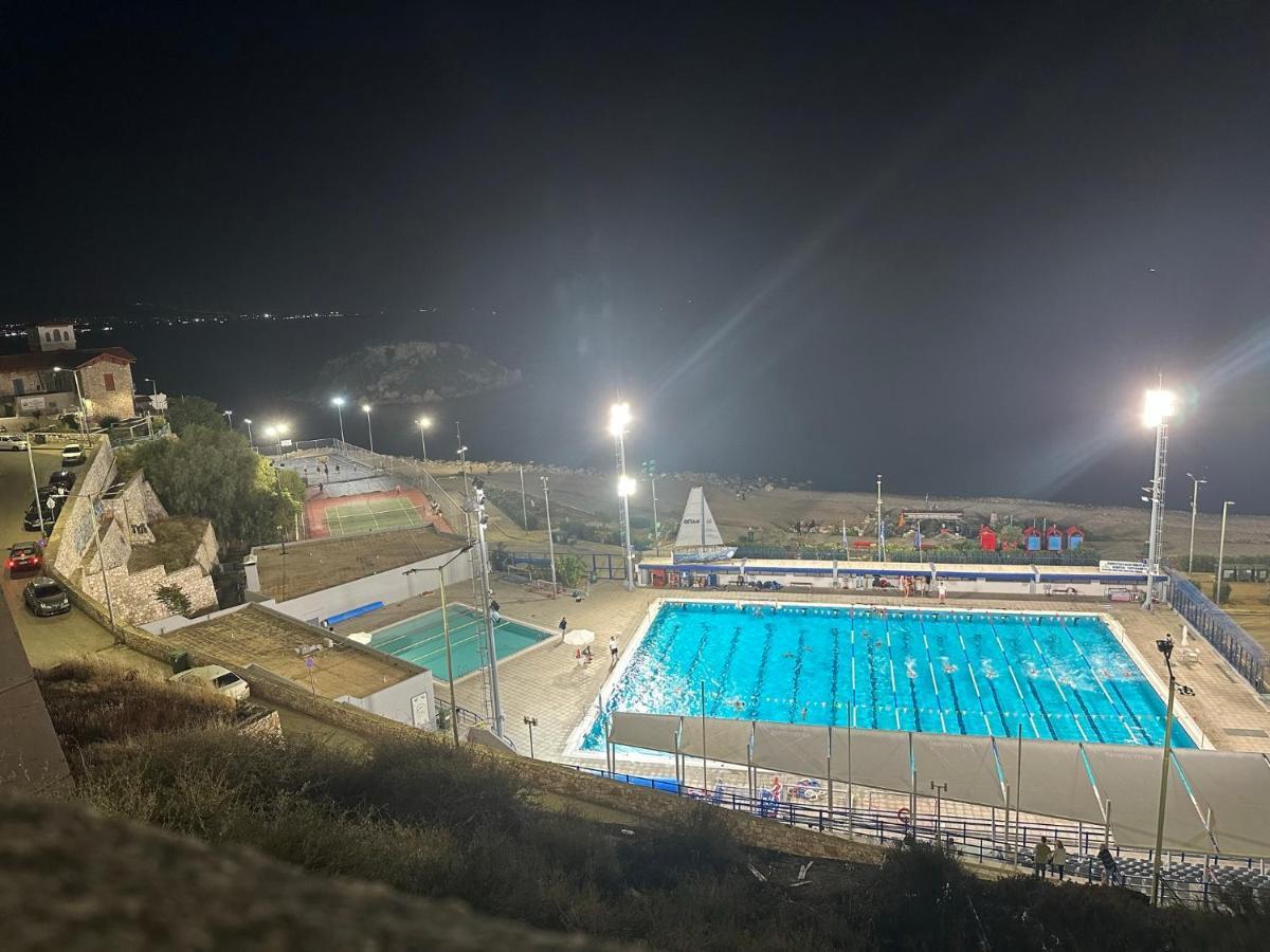 Apartment Center Piraeus Location Kastella Passalimani Port المظهر الخارجي الصورة