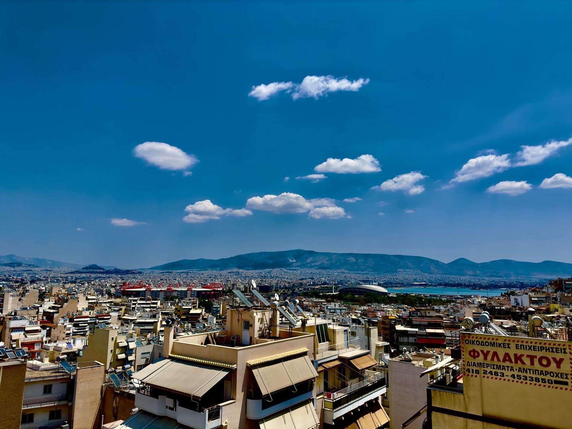 Apartment Center Piraeus Location Kastella Passalimani Port المظهر الخارجي الصورة