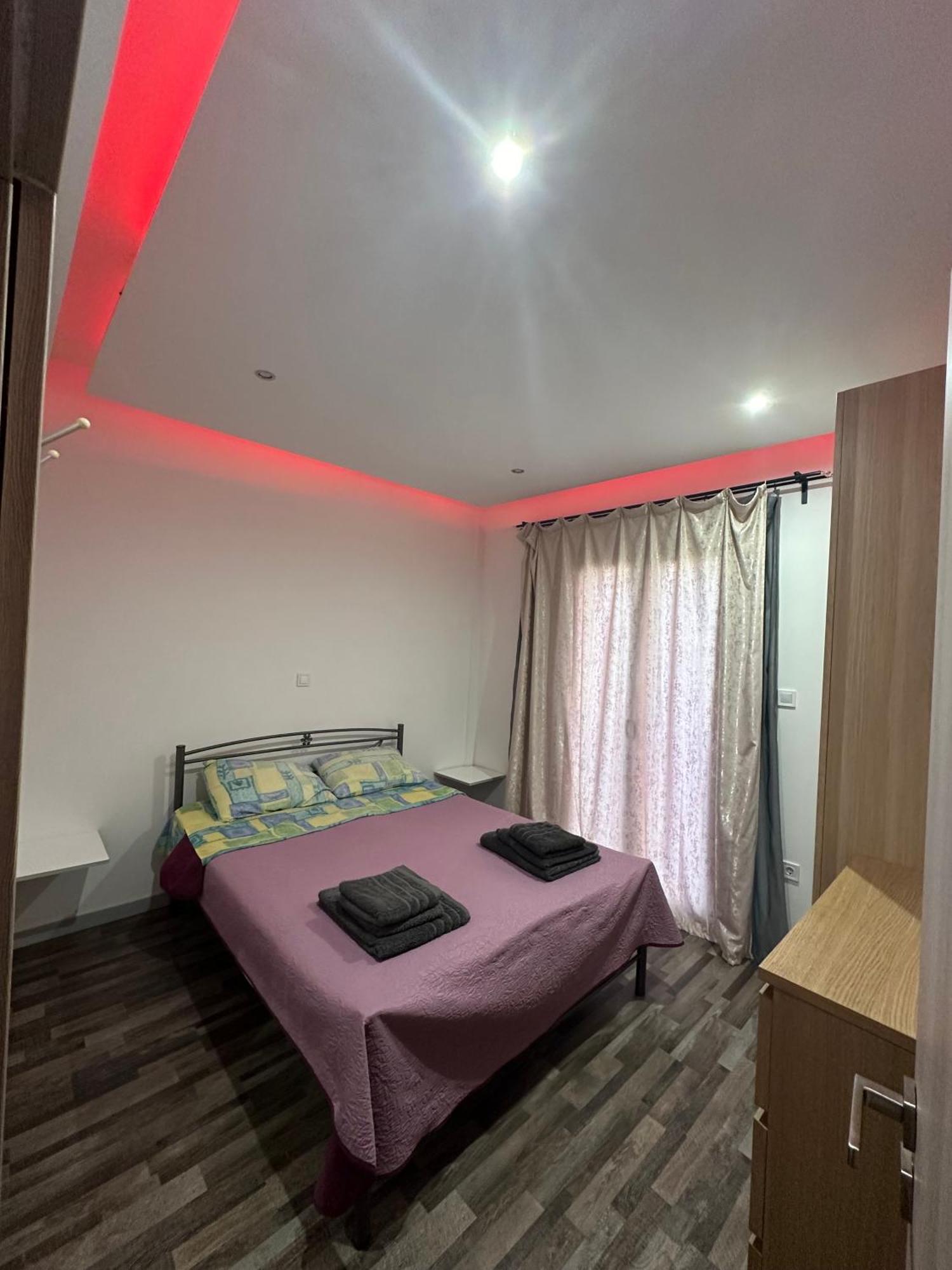 Apartment Center Piraeus Location Kastella Passalimani Port المظهر الخارجي الصورة